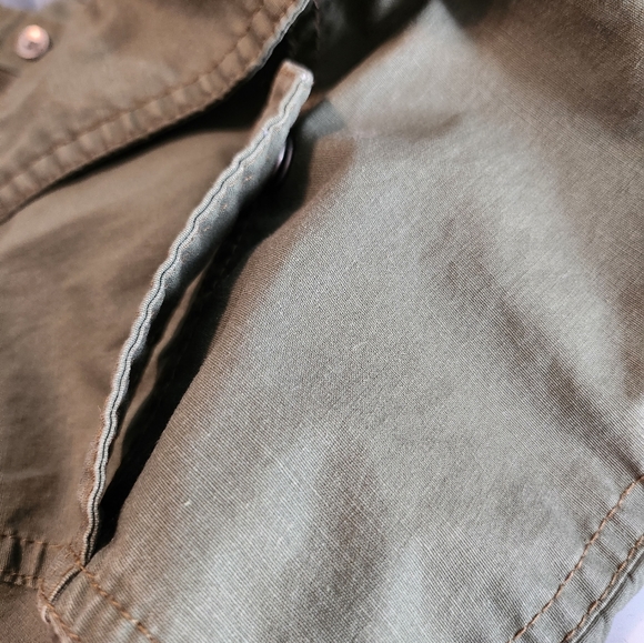 Guess Short Sleeve Utility Military Button Up Size XS Olive Green - Picture 4 of 8